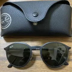 Ray-Ban ブラックラウンドサングラス ケース付き