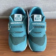 【新品】15.5センチ グリーン×スプラッシュ ニューバランス スニーカー