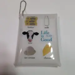 クリアケース　キーホルダー　Life is Good 牛と乳製品デザイン