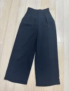 UNIQLO タックワイドパンツ