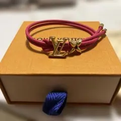 Louis Vuitton ピンク レザーブレスレット