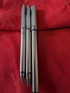 Item thumbnail for item bacfafb6-dbed-47f8-9cc4-9458f59361bf