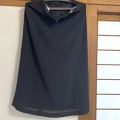黒のタイトスカート ひざ丈