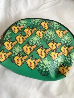 ピカチュウポーチ
