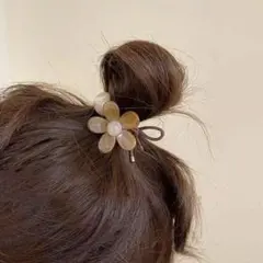 花の形 ヘアゴム ブラウン系
