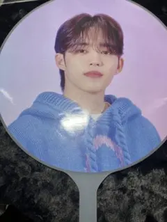 SEVENTEEN Love エスクプス うちわ