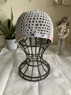 ハンドメイド クロシェ編み ビーズ付き メッシュビーニーのサムネイル