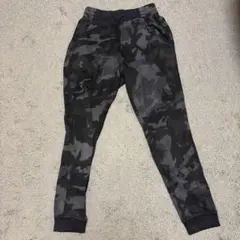 Under Armour カモフラージュ ジョガーパンツ SM/P