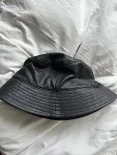 ニコアンド　ブラック　レザーバケットハット