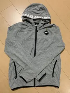 F.C.Real Bristol × Nikeパーカー