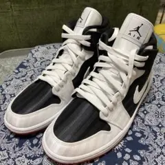 NIKE AIRJORDAN1 MID SE UTL