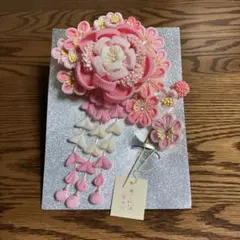 ピンクの花の髪飾り　つまみ細工