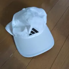 adidas ホワイト キャップ