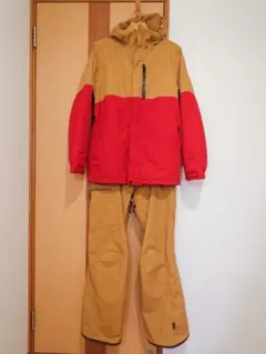 スノーボードウェア ジャケットとパンツセット
