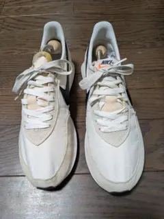 最終値下げNike ワッフルトレーナー　ホワイト/ブラック