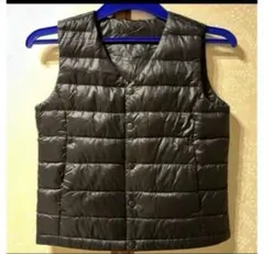 黒いダウンベスト 90cm