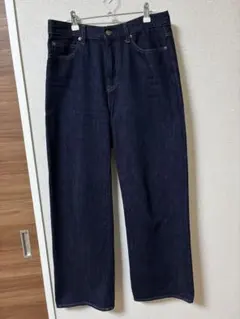 UNIQLO ストレートデニムパンツのサムネイル