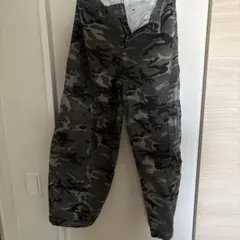 迷彩カーゴパンツ 複数ポケット