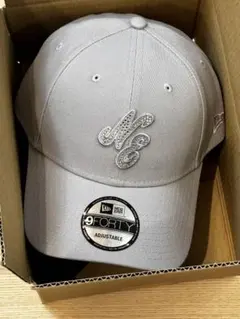 NEW ERA 9FORTY キャップ ホワイト ラインストーンサテン - メルカリ