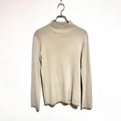 ユニクロ　秋冬　美品　ハイネック　Mサイズ　綺麗　長袖　無地　ニット