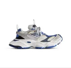 BALENCIAGA カーゴ スニーカー 41のサムネイル