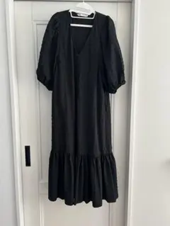 ZARA パフスリーブ ロングワンピース ブラック