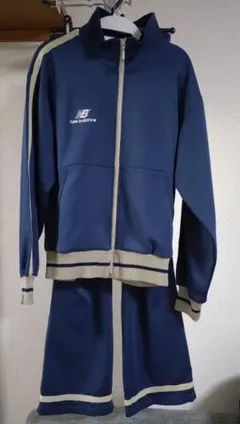 New Balance レディース ジャージ上下セット