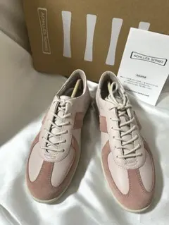 Givenchy - white&pink - slip on sneakers - メルカリ