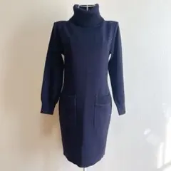 アンドレルチアーノ 美品 タートルネック ニットワンピース　毛100% ネイビー