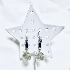 アンティーク風 フラワーピアス 上品 大人可愛い ハンドメイド