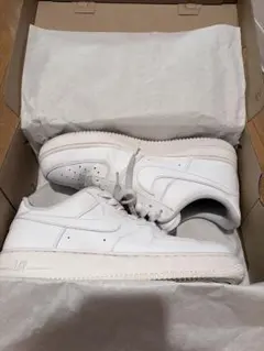 NIKE AIR FORCE 1 ホワイト スニーカー