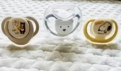おしゃぶり各種