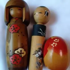 ♥お値下げ 卯三郎こけし2他1合計3体 中型 木製 こけし 手描き 1個花模様