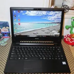 美品！Win11小型！8世代Corei5/SSD/メ8/FHD液晶/無線/カメラ