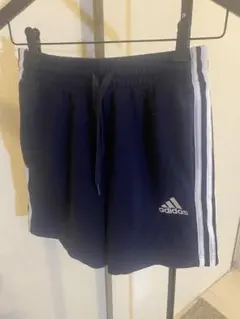 adidas ネイビー ショートパンツ