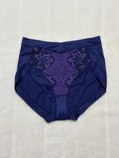 Item thumbnail for item 862475d4-17e9-4c2e-9d9b-cdcb2b575669