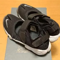 NIKE エアリフト ブラック スニーカー【サイズ27】のサムネイル