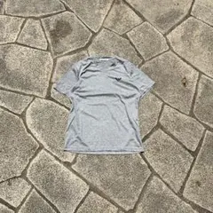 EMPORIO ARMANI Tシャツ グレー　ワンポイントロゴ　Vネック