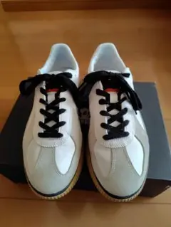 2026年最新】オニツカタイガー デレシティ 25.5の人気アイテム - メルカリ