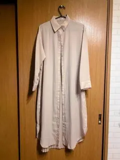 【春物】ベージュ ロングシャツ 透け感ありのサムネイル