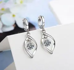 【No.68】シルバー フレーム ジルコニア ピアス