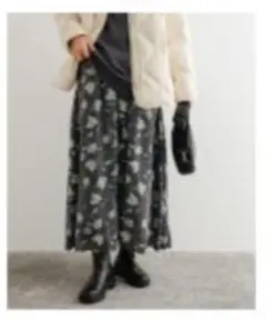 アーバンリサーチ 花柄スカート Mサイズ チャコール