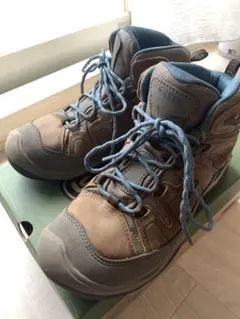 KEEN トレッキングシューズ 24.5（箱付き）