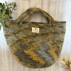 手編みウールのマーブルトートバッグ