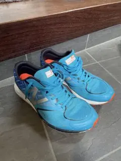 New Balance STROBE SpeedRide スニーカー