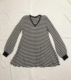 SLY ボーダー　Vネック 長袖 トップス