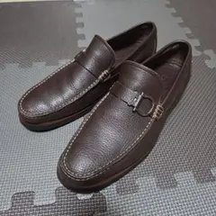 FERRAGAMO ブラウンレザー ローファー