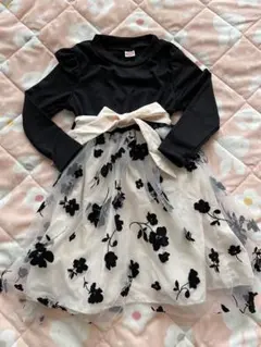 フォーマルドレス 花柄 黒と白　100cm