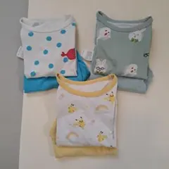 ユニクロ　半袖パジャマ3セット　90　ポケモン・めがねうさぎ・きんぎょがにげた