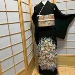 ［0242］黒留袖 美品 作家物 落款有 松坂屋 比翼付 五つ紋 剣片喰 正絹 2026年最新】本加賀友禅黒留袖の人気アイテム - メルカリ